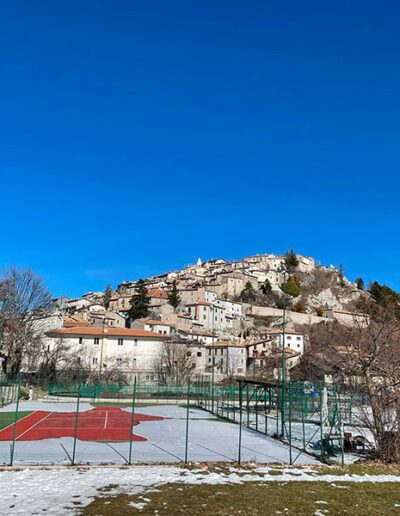 Rovere-neve-anche-sul-campo-da-tennis